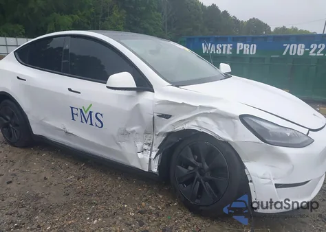 2024 Tesla Model Y Long Range Dual Motor All-Wheel Drive/Rwd from USA, damaged, VIN 7SAYGDED9RA331840